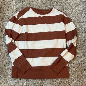 Crew neck top size XS